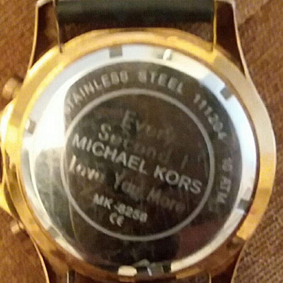 Men\'s Michael Knors leather watch authentic